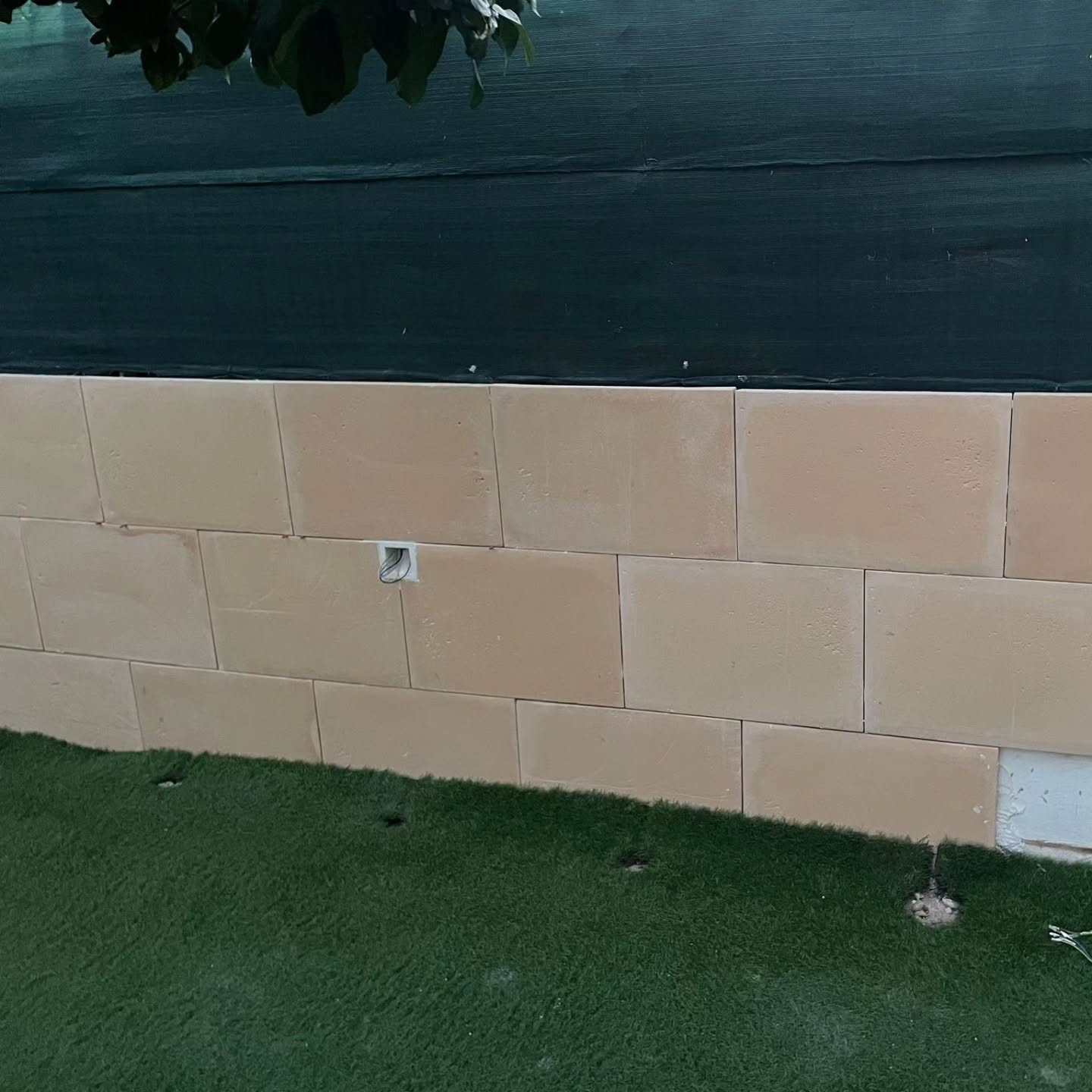 pared reparada Menorca